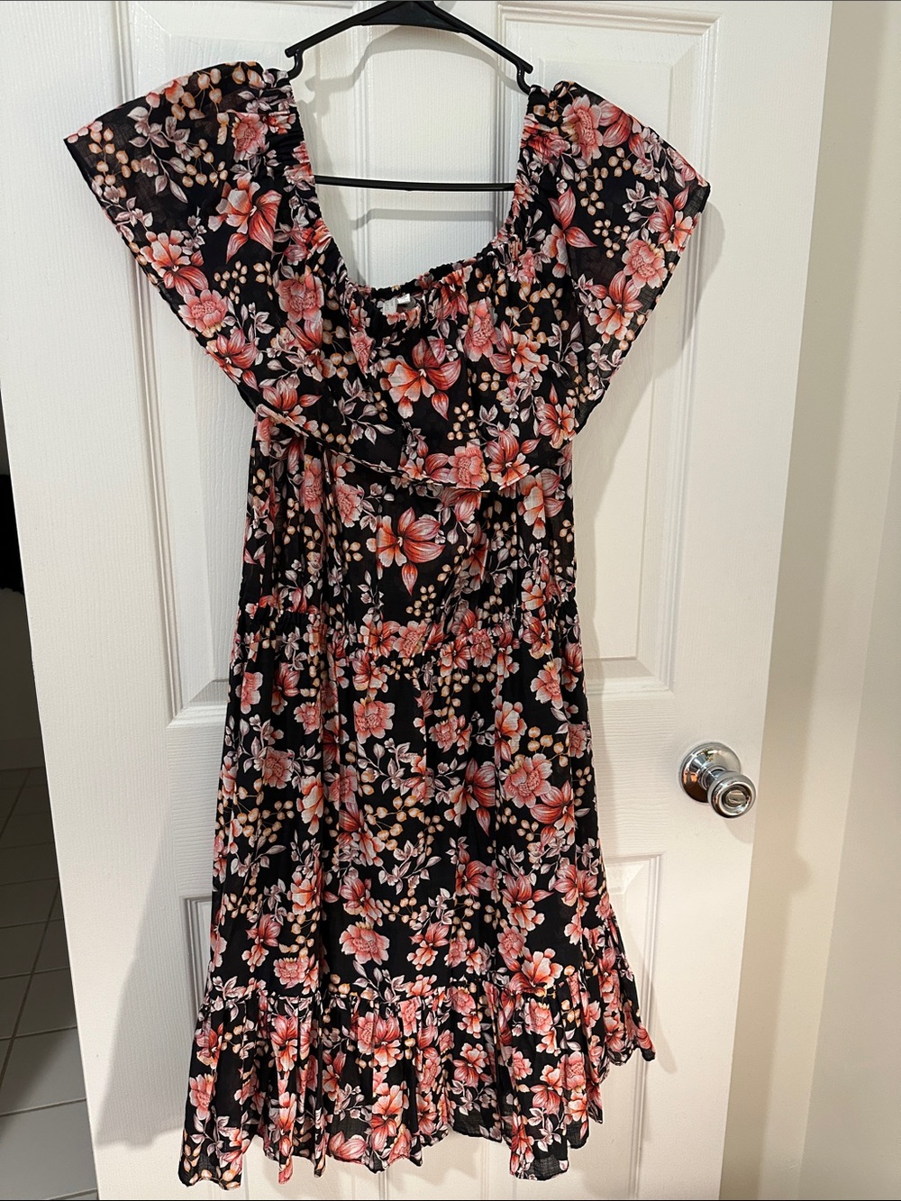 Seafolly Au Black Floral Off-Shoulder Midi Dress with ruffles
